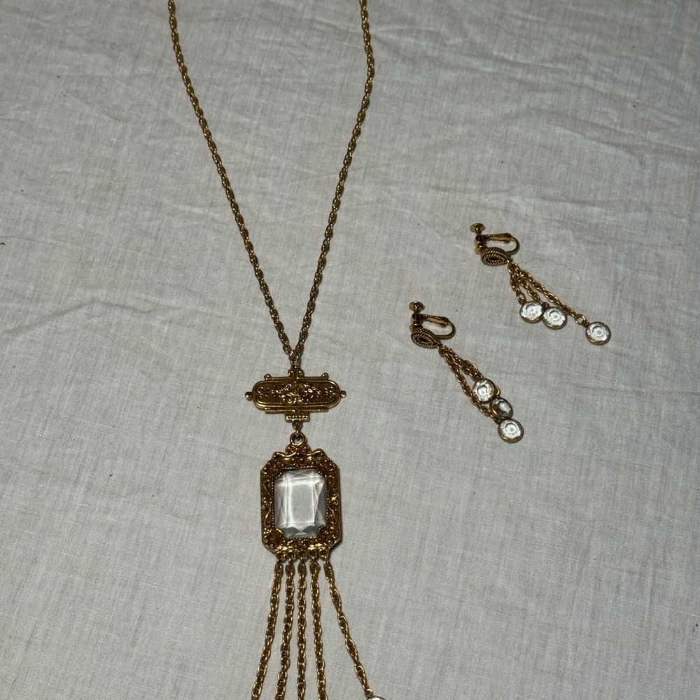 Vintage Goldette Glass Necklace & Earrings – Victorian Elegance - Picture 7 of 14